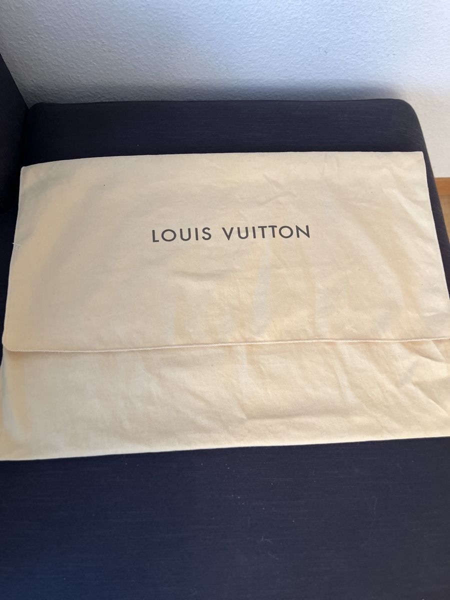 Louis Vuitton Sacs: Louis Vuitton Lockit GM Monogram Canvas – D'occasion à Schliern b. Köniz par gaby_daniela 7