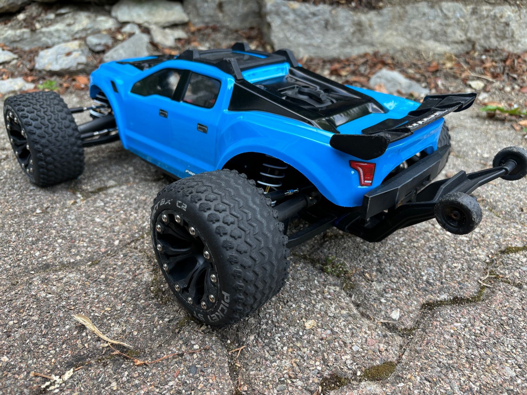 Traxxas RC Kits de montage: Traxxas Rustler 4x4 brushless – D'occasion à Holderbank SO par FAENTILATHOR 2