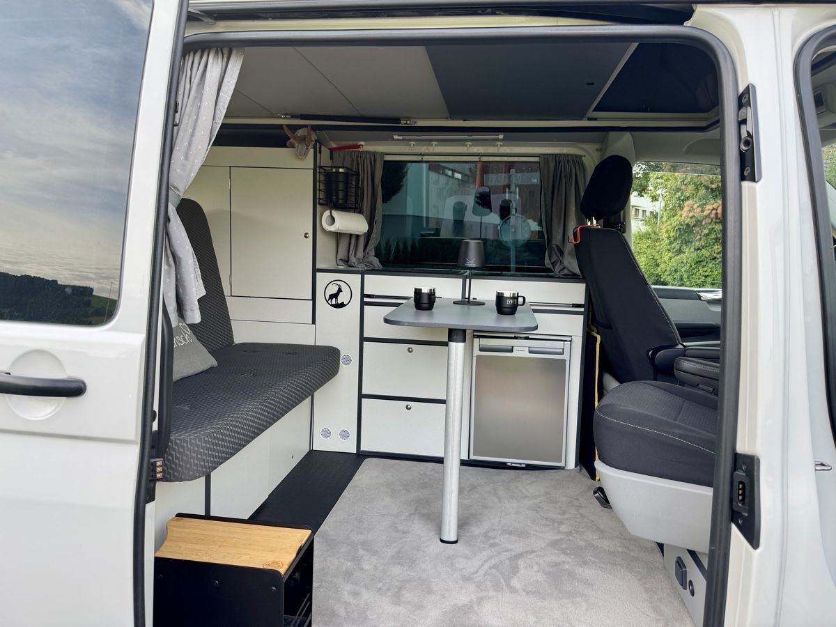 VW Camping Fahrzeuge: VW T5 4Motion Offroad – Gebraucht aus Lachen SZ von amazonic 5