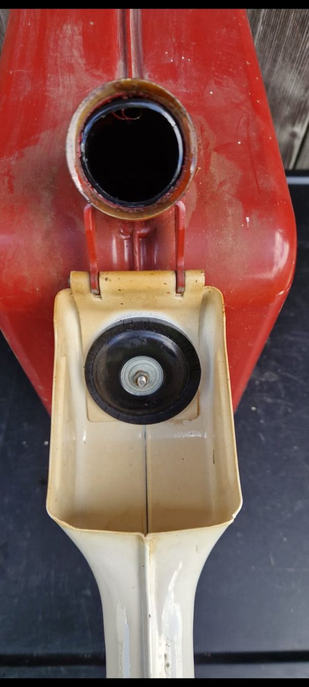 Taniche per benzina: Vintage Link Benzinkanister Rot, Dilo – Usato da Niederlenz venduto da DaveDasWahnsinn 1