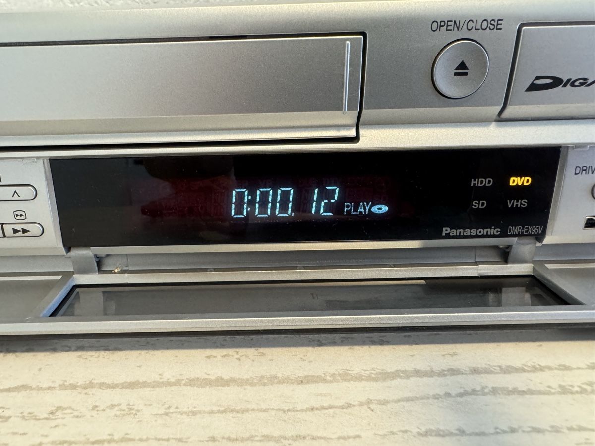 Panasonic Enregistreurs: Panasonic DMR-EX95V HDD/DVD/VHS Recorder – D'occasion à Zunzgen par milesdavis76 4