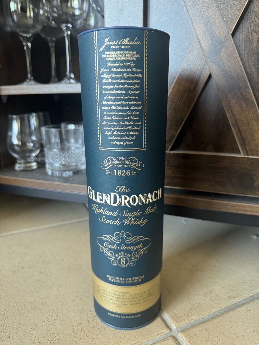 Glendronach Bevande alcoliche: The Glendronach Cask Strength Batch 8 Single Malt Scotch Whi – Nuovo e nell'imballaggio originale da Hergiswil NW venduto da wert721