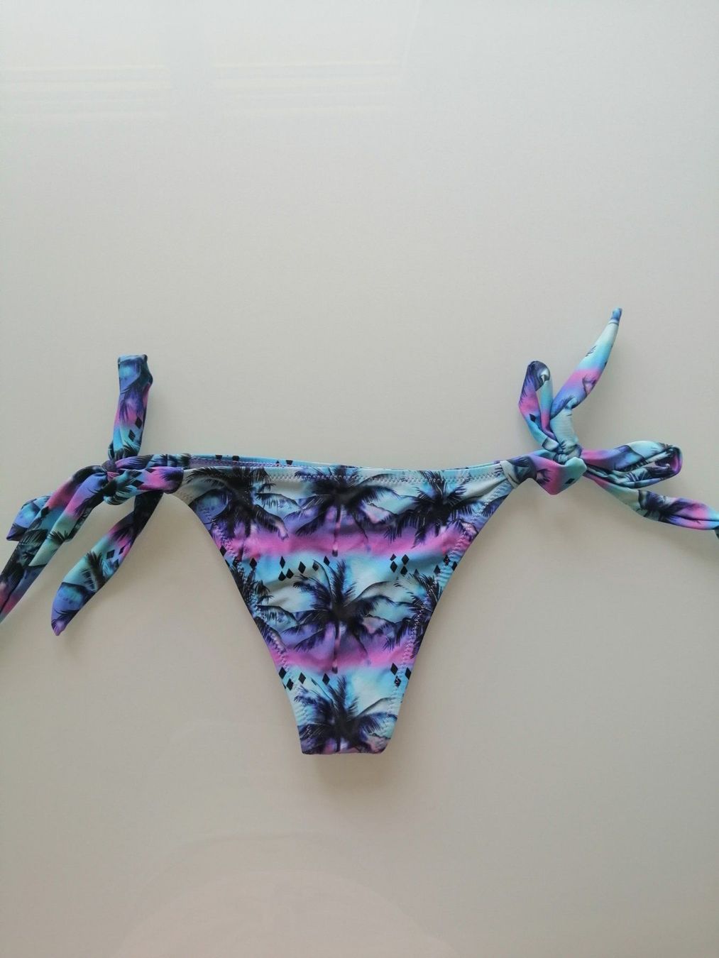 Costumi da bagno & Bikini: Bikinihose mit Palmen – Nuovo (secondo la descrizione) da Biel/Bienne venduto da M.D.C 2