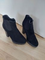 SCHWARZE STIEFELETTEN GR. 37