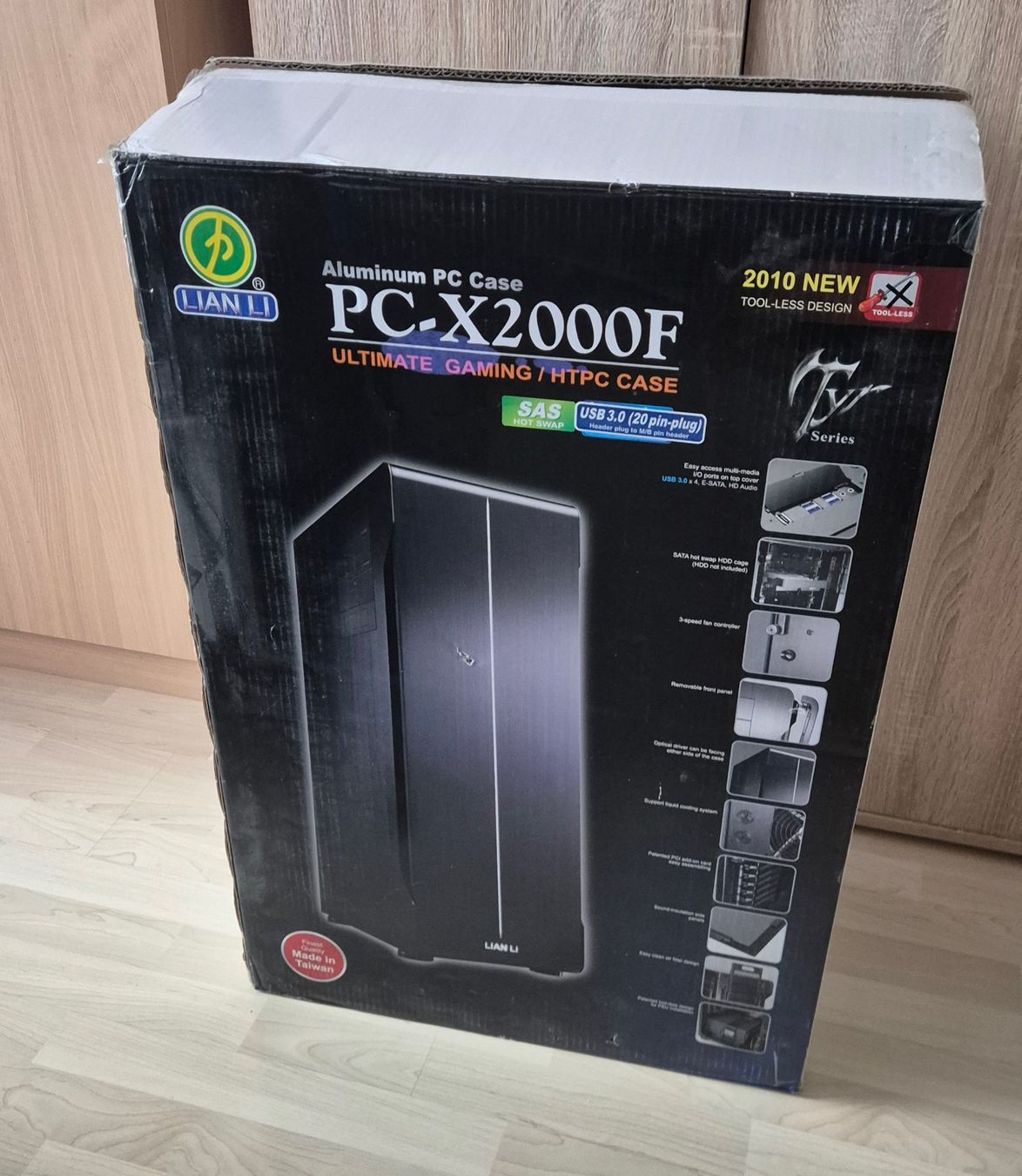 Lian Li Custodie: LIAN LI PC-X2000F Aluminium PC-Gehäuse – Usato da Bern venduto da Rafftnix 8