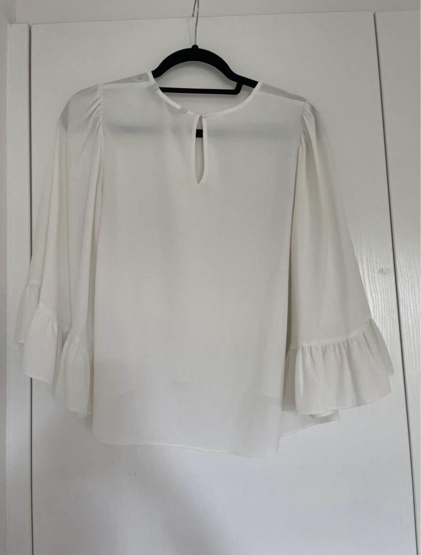 Zara Top: Haut Zara blanc large et léger, taille M – Usato da Châtelaine venduto da nan_j75j 3