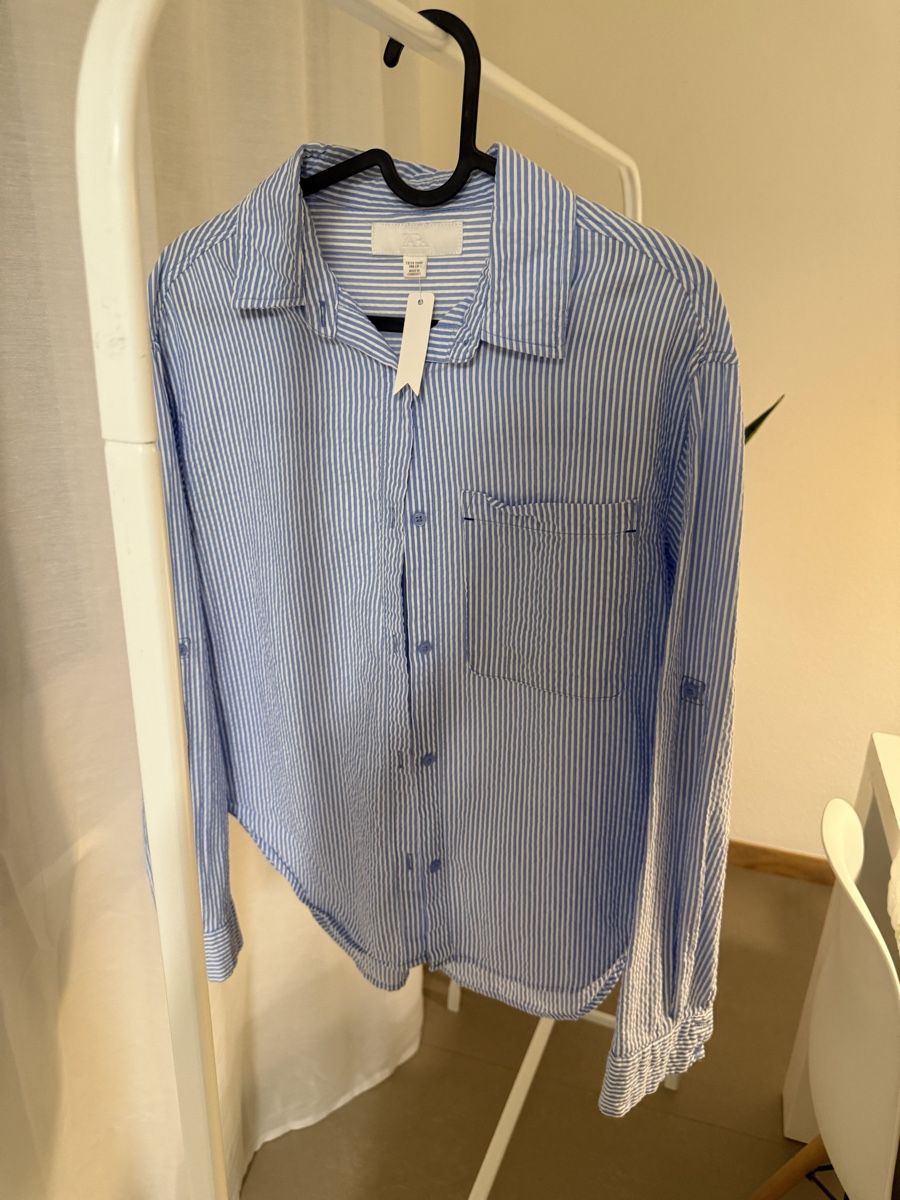 Zara Blouses, T-shirts & Tops: Hemd Zara 164 – Neuf (Voir description) à Zürich par Denise-8050