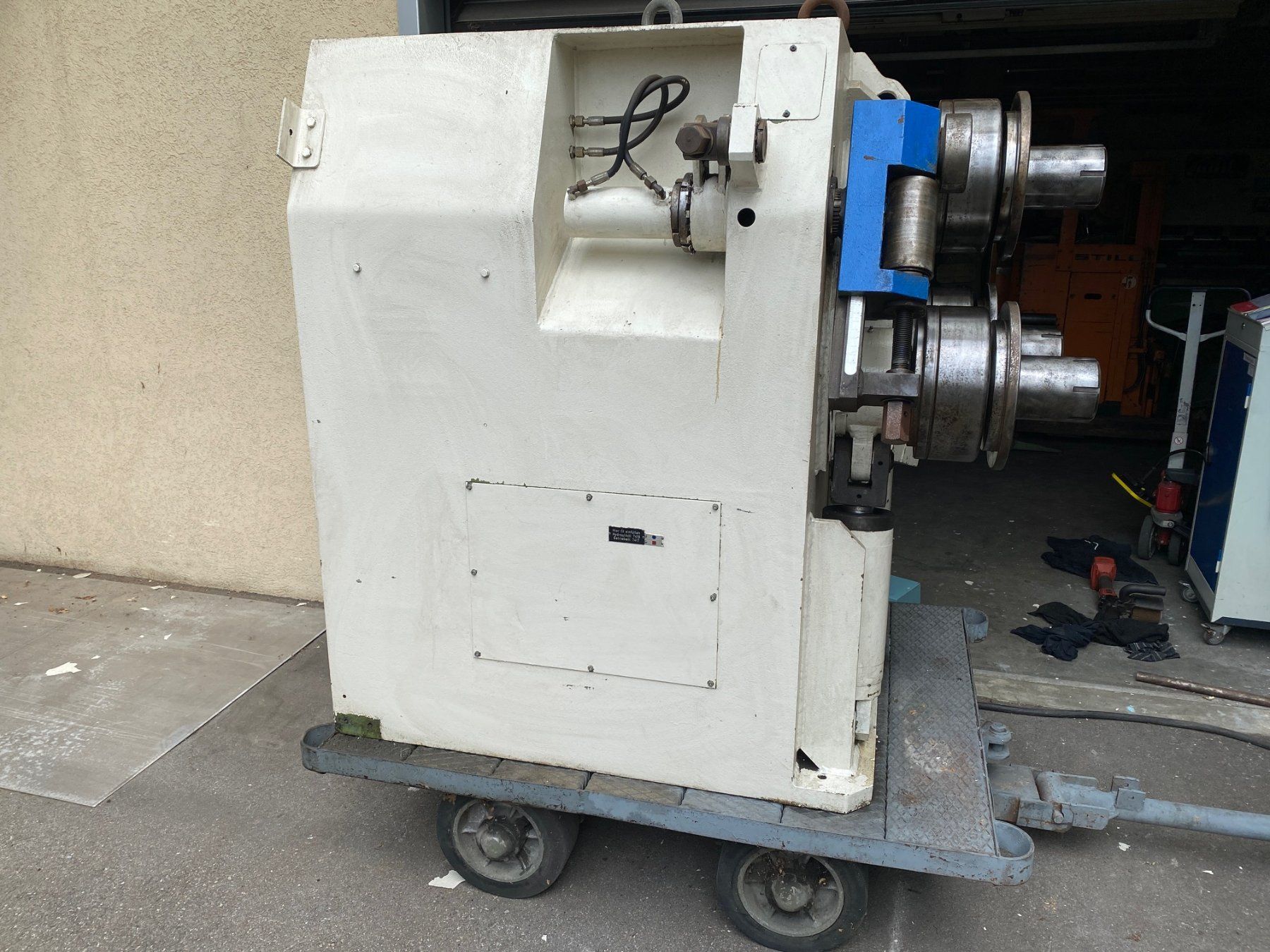 Tutte le macchine: Drei Walzen Profilbiegemaschine Comac 3025HV2 – Usato da Münsingen venduto da Photovirus 2