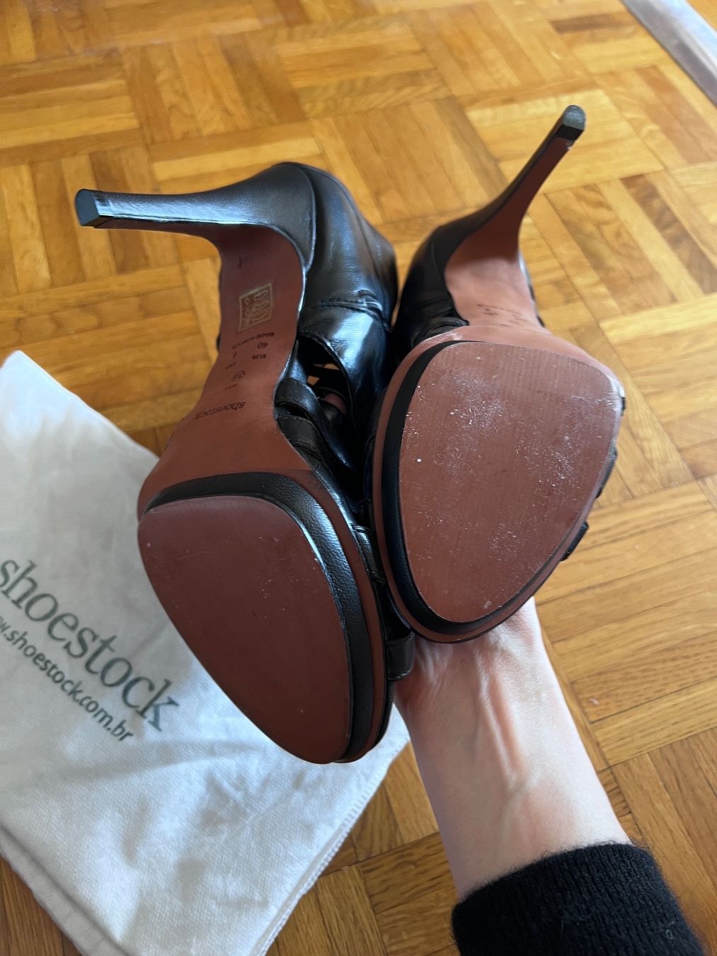 Scarpe da donna: Black leather heels – Nuovo (secondo la descrizione) da Genève venduto da bri_cf58 5