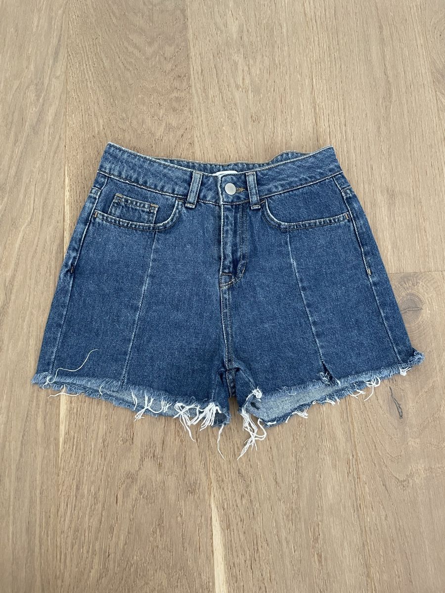 Na-kd Hosen: Na-kd Shorts – Gebraucht aus Grenchen von iagiag