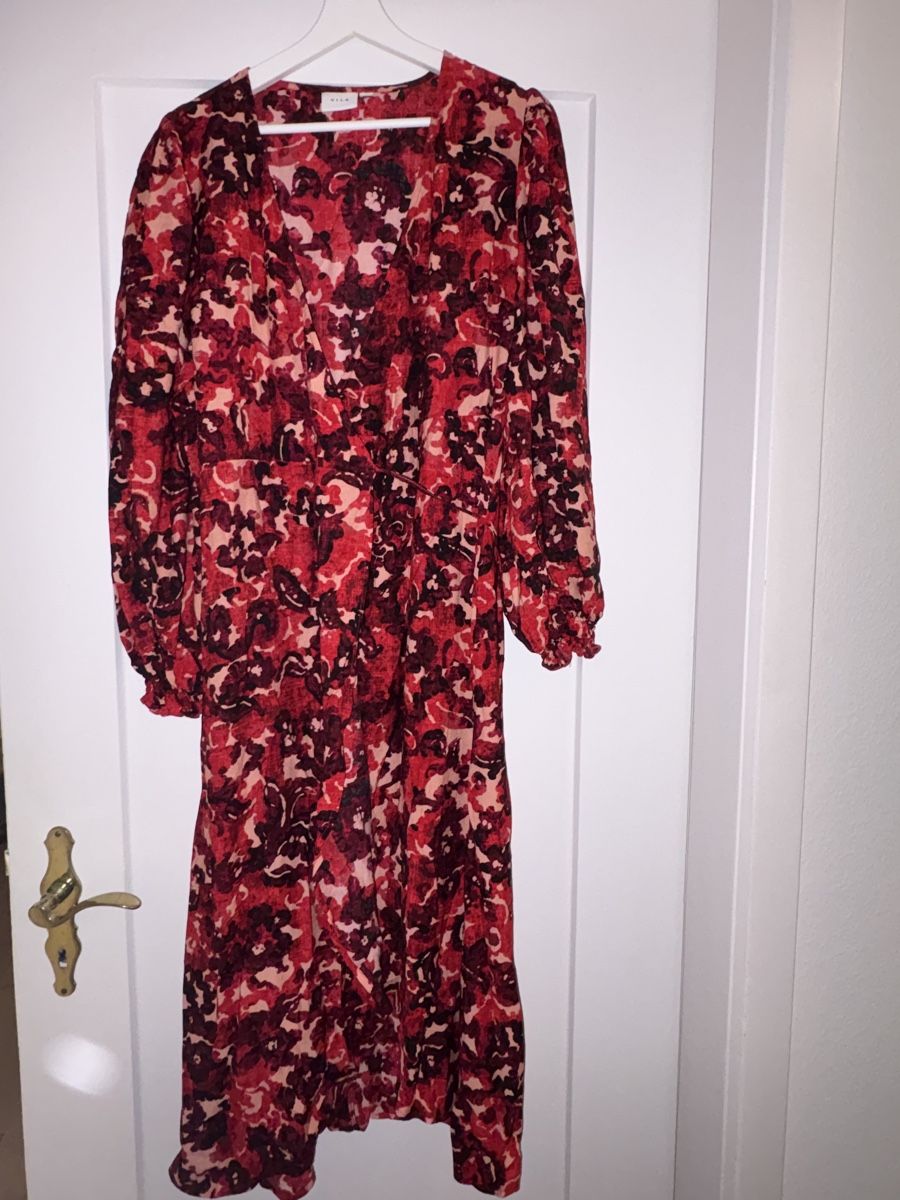 Manor Vestiti: Rotes Kleid – Nuovo e nell'imballaggio originale da Basel venduto da kko_8vql 1