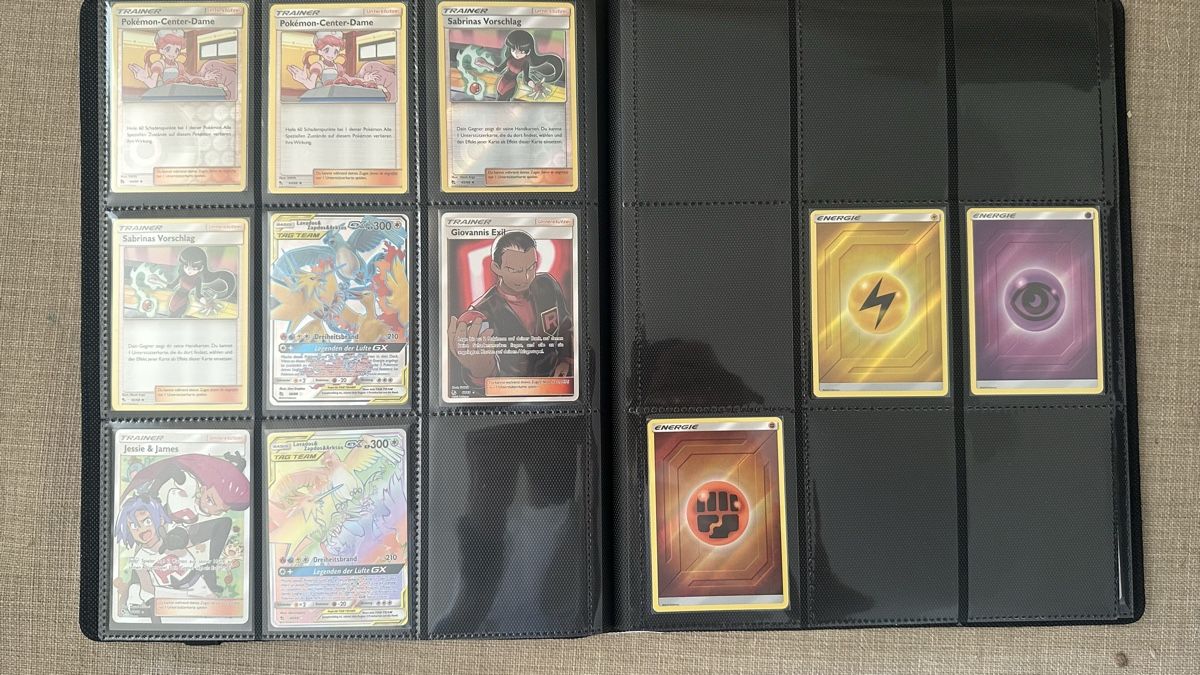 Pokémon Sammelbilder & Trading cards: Set Verborgenes Schicksal mit Trainer Box – Neu und originalverpackt aus Dübendorf von andi1990. 8