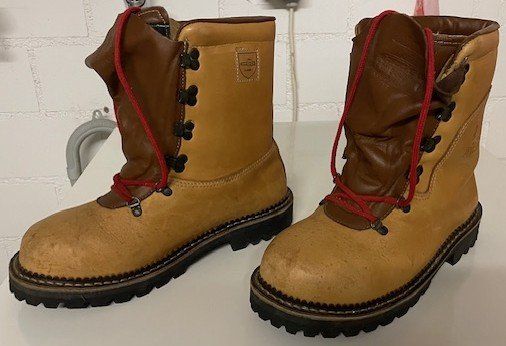 Herrenschuhe: Robuste Leder-Arbeitsschuh mit Schnittschutz – Gebraucht aus Sargans von orangeman59 2