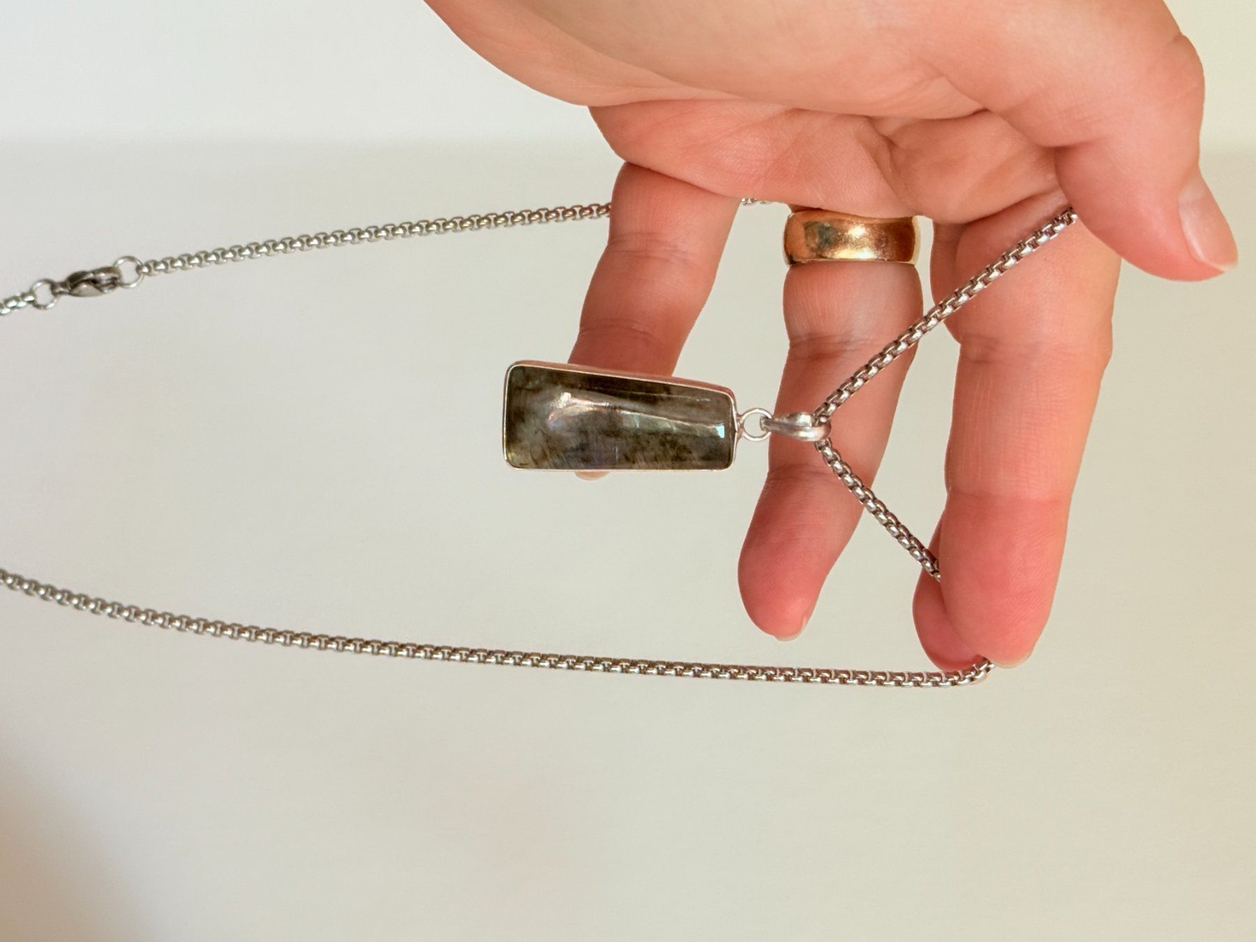 Catenine: Labradorite necklace – Nuovo e nell'imballaggio originale da Genève venduto da AGBERG 9