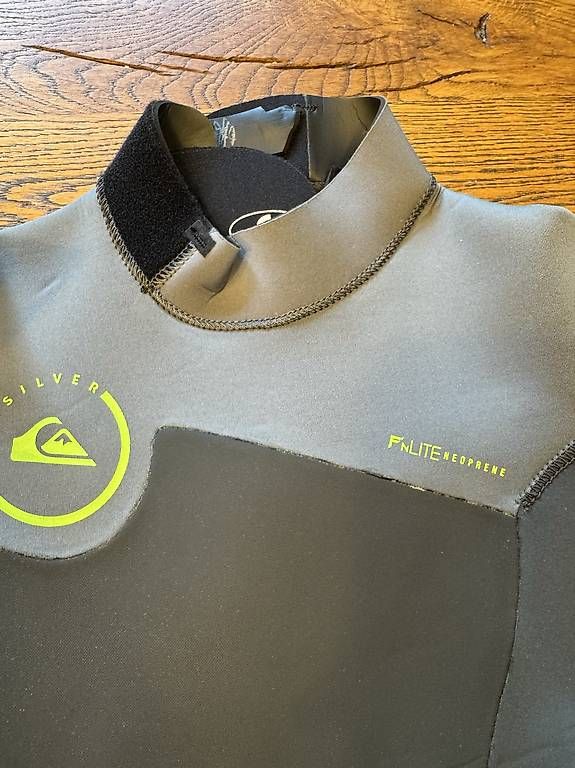 Mute per immersioni: Quiksilver Neopren Kinder – Usato da Uster venduto da milla80 1