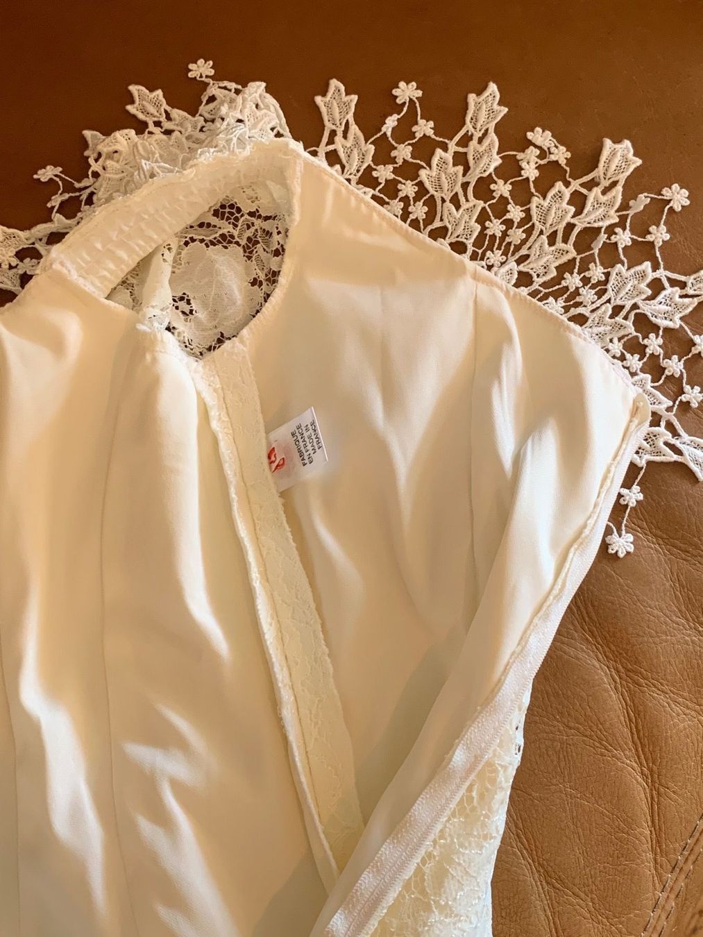 Vestiti: Robe de mariée dentelle taille 38 – Usato da Perroy venduto da barballalla 7