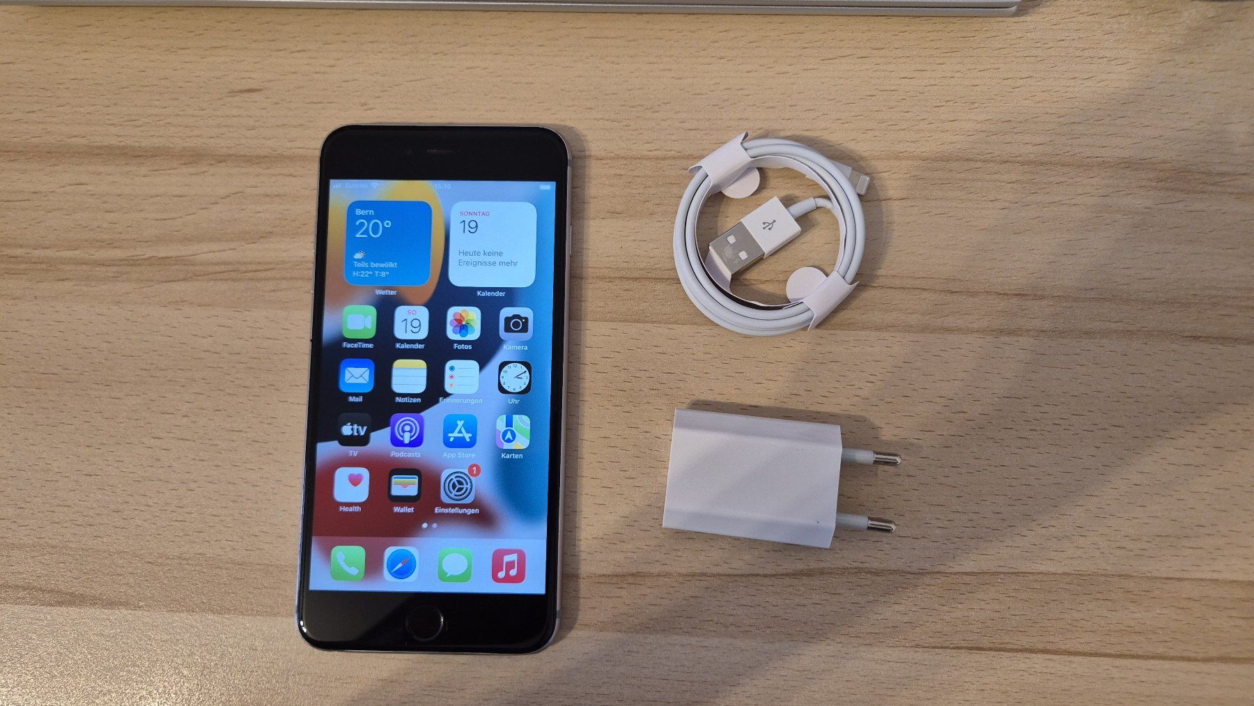 Apple Telefoni cellulari / Smartphones: iPhone 6S Plus 64GB Black/Space Gray 2995 mit neuem Akku – Usato da Münchenbuchsee venduto da MV_Solutions