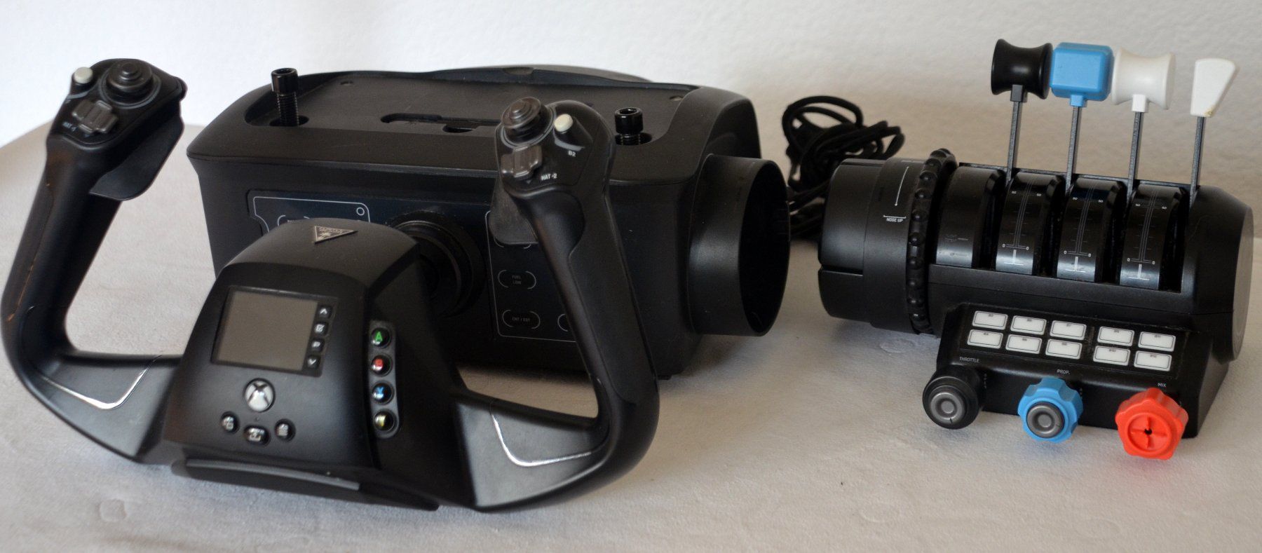 Thrustmaster Controller: Thrustmaster TCA QuadrantBoeing Flight Simulation PC XboxOne – Usato da Collonges venduto da arashee 2