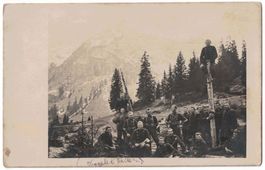 Soldaten im Wald, Holzschlag, Fotokarte um 1920-25