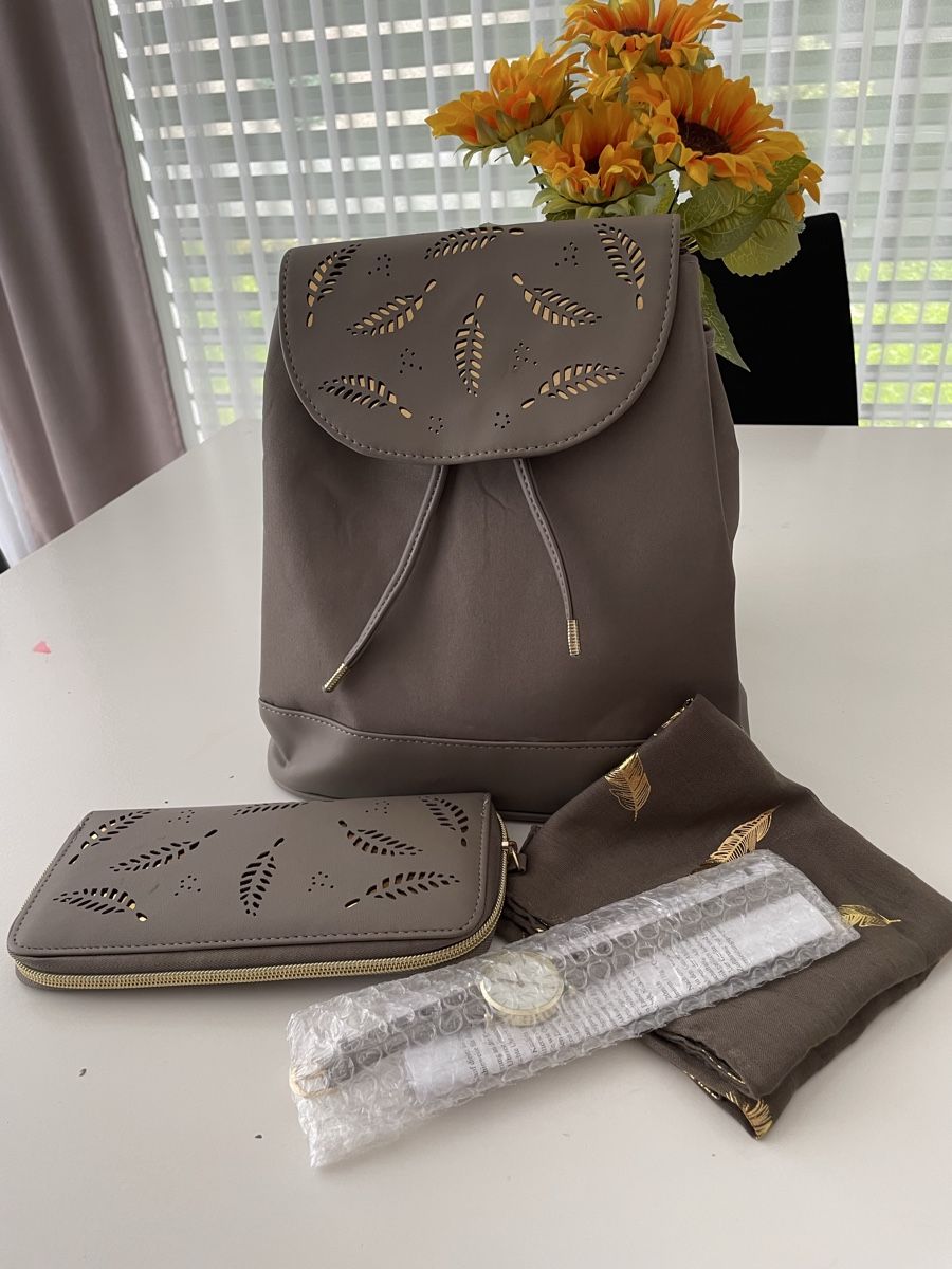 Borse da donna: Tasche – Nuovo e nell'imballaggio originale da Zunzgen venduto da RajaM