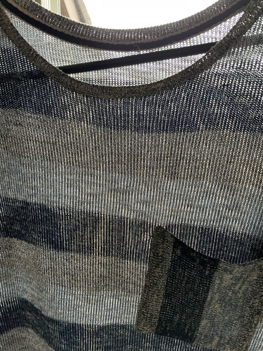 Maglioni & Felpe: Gestreiftes Langarmshirt mit Tasche, Grösse M – Usato da Rütihof venduto da Biene16 3