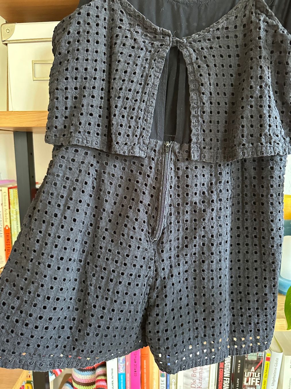 Tute: Jumpsuit schwarz – Usato da Zürich venduto da Honeyboo 2