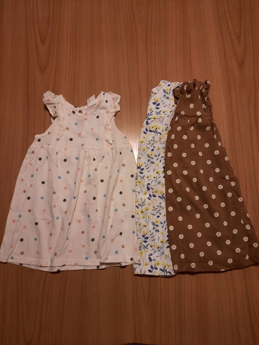 Ensembles coordonnés: 3 süsse Sommerkleidchen Gr. 74/80 – D'occasion à Ibach par urs_sl5h