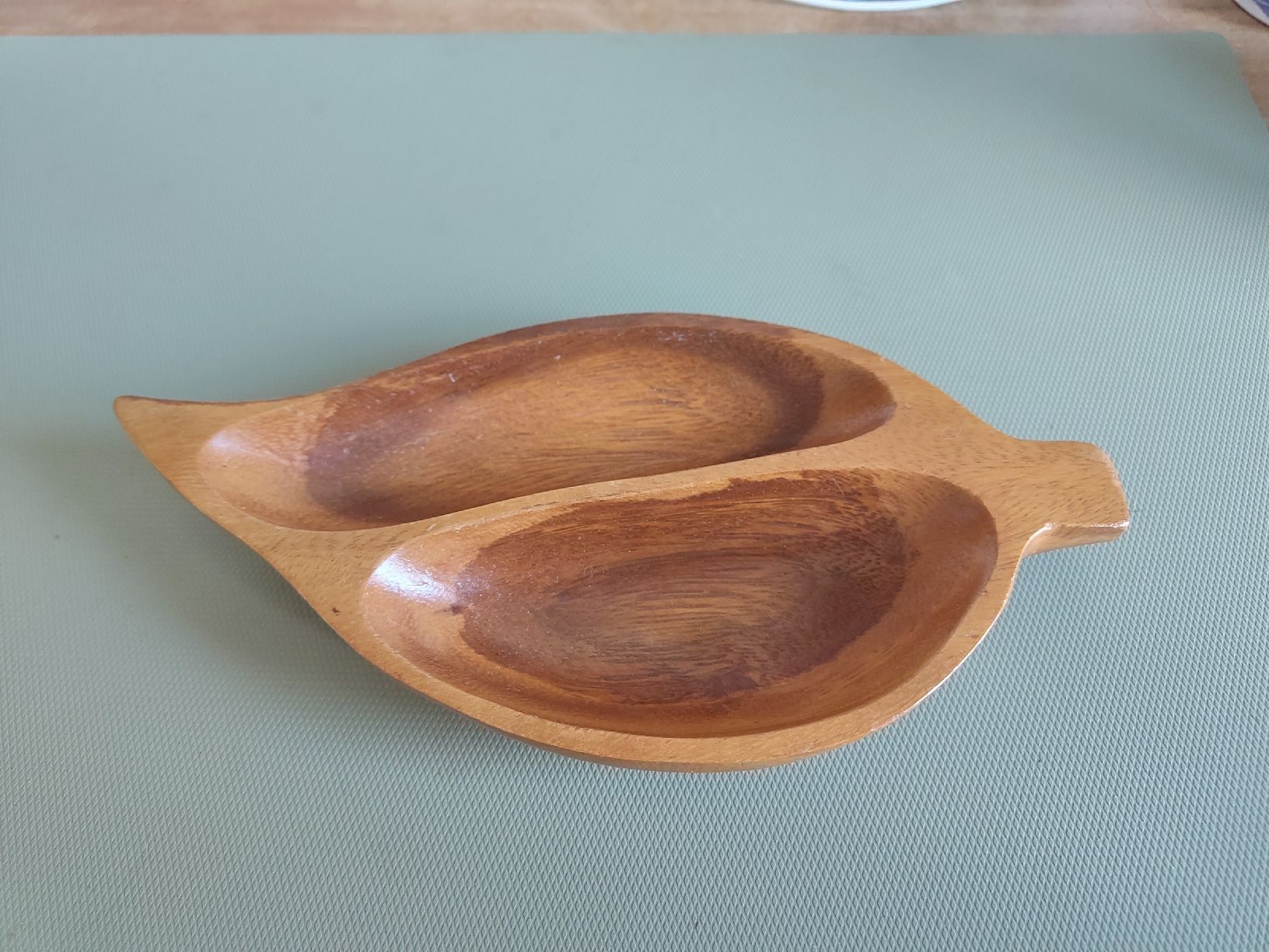 Ciotole: Vintage Monkey-Pod Schale aus Holz – Usato da Dietlikon venduto da VintageStudioZurich