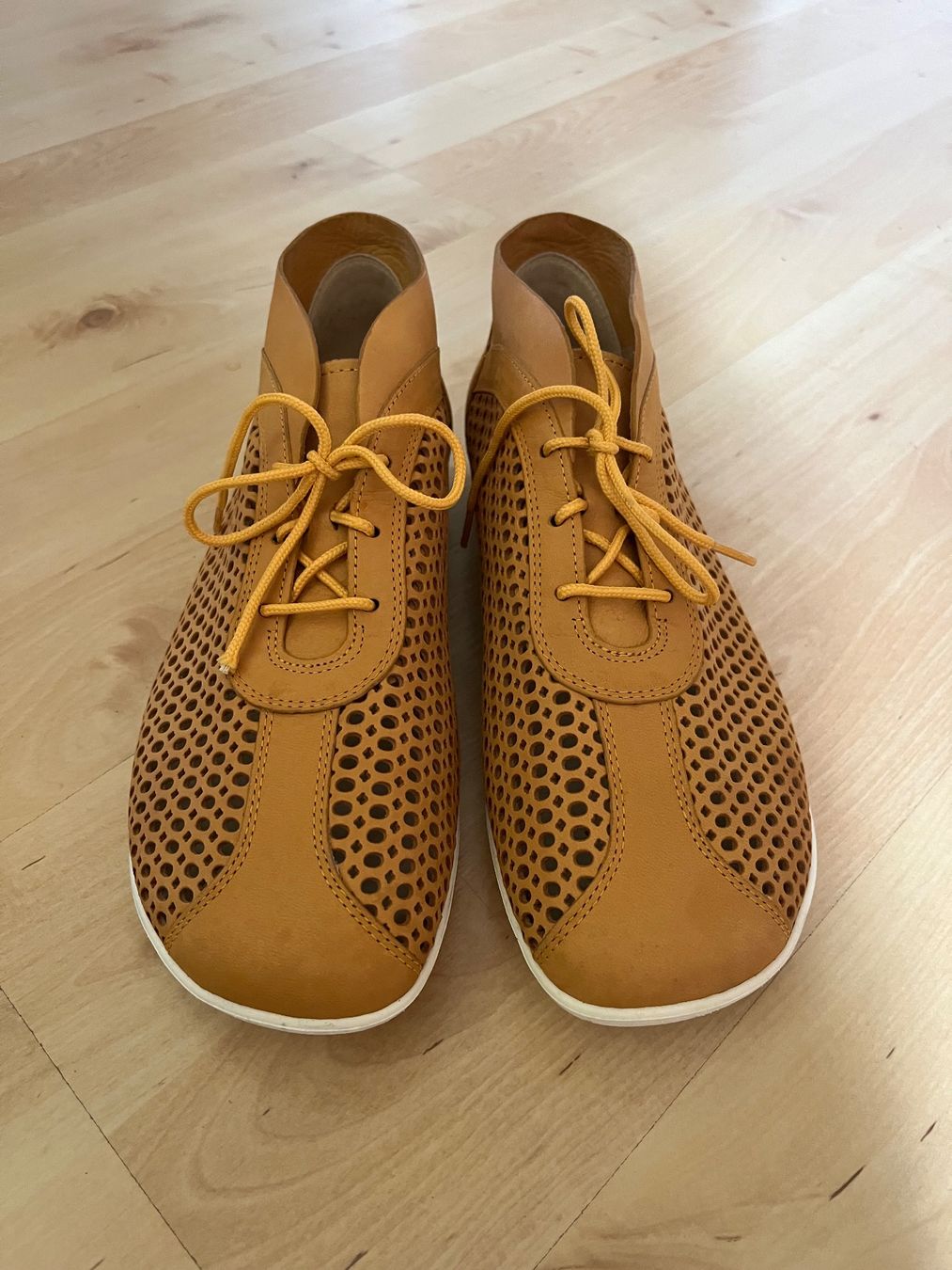 Helvesko Scarpe da donna: Schuh Damen Helvesko Gr 41 – Usato da Schwanden GL venduto da Leemueller 3