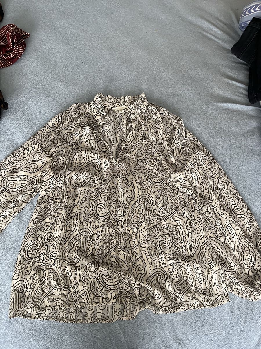Kleiderpakete: 4 H&M Bluse, Gr. XS, verschiedene Muster, – Neu (gemäss Beschreibung) aus Olten von sae_82z2 1