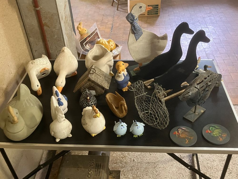 40 Stück Mini-Enten Aus Kunstharz – Süße Bauarbeiter- & Bulldozer-Entchen Als Deko Für Garten, Tisch & Partys (Gelb)