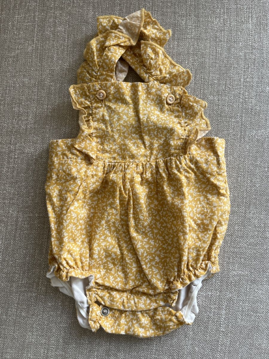 H&M Strampler: Gelber Romper H&M Gr. 56 – Neu (gemäss Beschreibung) aus Oberwil BL von FinjaBijou