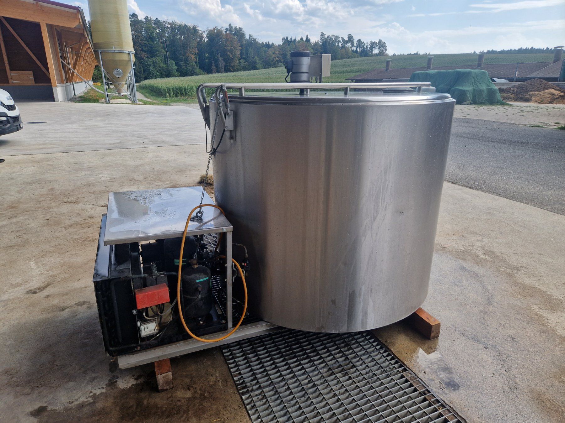 Tecnica di mungitura: Milchtank 1600l – Usato da Lommis venduto da paha03 4