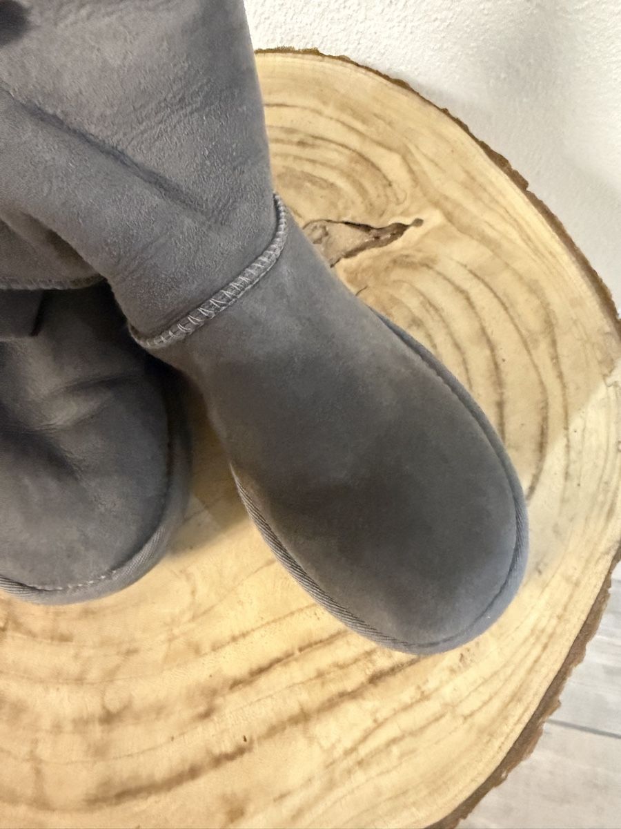 Ugg Scarpe da donna: UGG Boots Grau Gr. 36 – Usato da Hägglingen venduto da Raff_Ella 1