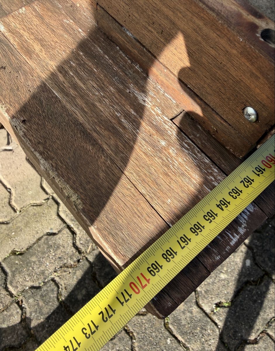 Tischset: Tisch und Bänke – Gebraucht aus Arch von Tounsen 2