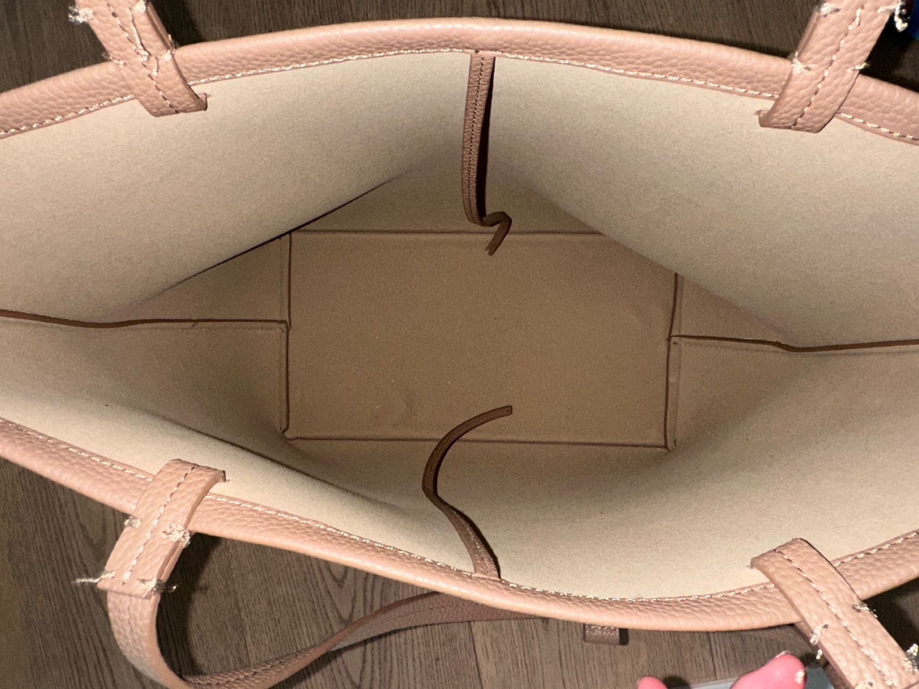 Borse da donna: Tasche Farbe Taupe Kunstleder. Neu – Nuovo e nell'imballaggio originale da Bonaduz venduto da gia_y8rz 1