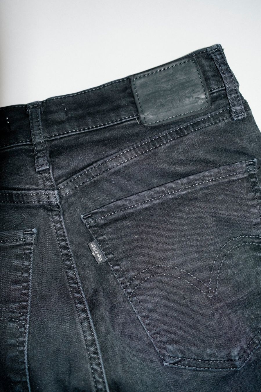 Levi's Jeans: SPRING SALE: Levi's Jeans Gr. 28 – Gebraucht aus Zürich von pinkmilkyway 3