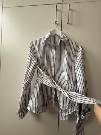 Moderne Bluse