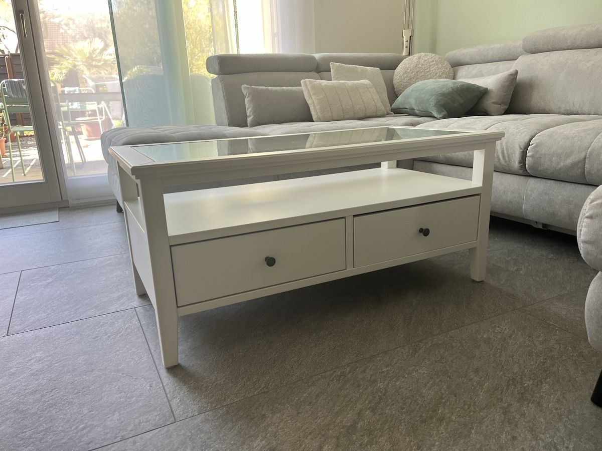 Ikea Tische: Couchtisch – Gebraucht aus Neftenbach von anisha_capone