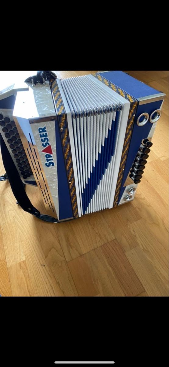 Musikinstrumente: Steirische Strasser Harmonika – Neu (gemäss Beschreibung) aus Spiegel b. Bern von onilomer