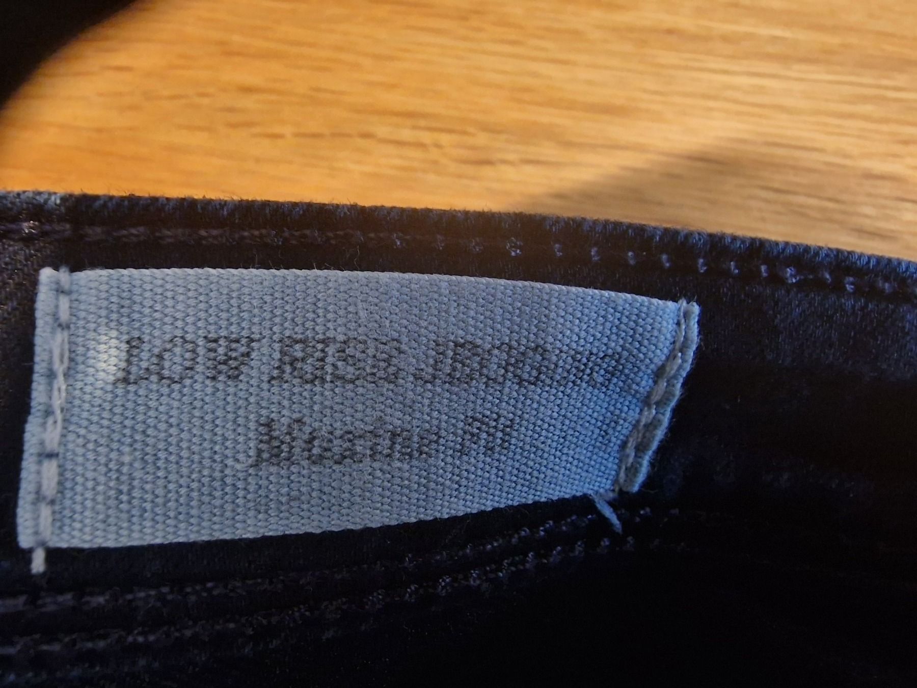 Guess Pantaloni: Guess Hose – Usato da Laufenburg venduto da may_r2st 5