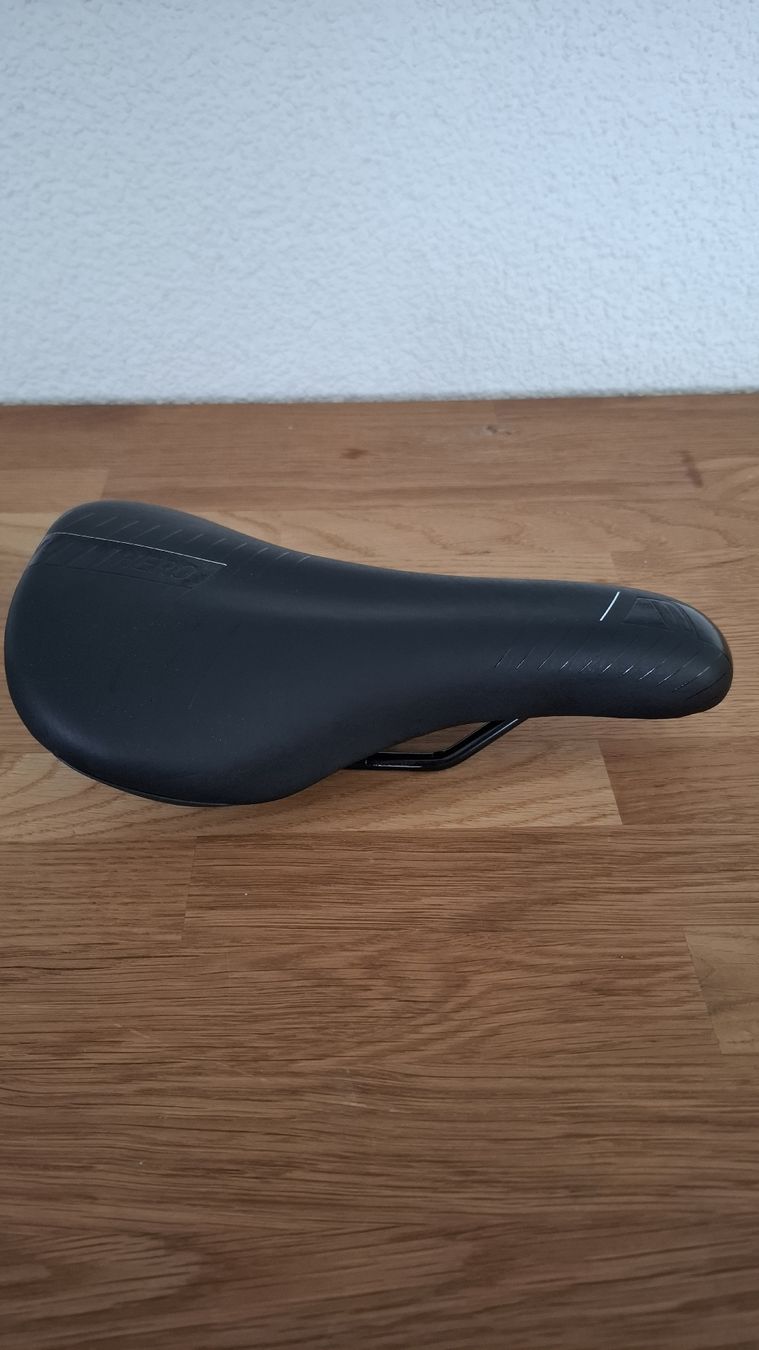 Ersatzteile: Neuwertiger Fahrradsattel – Neu (gemäss Beschreibung) aus Wagen von vZilly 4