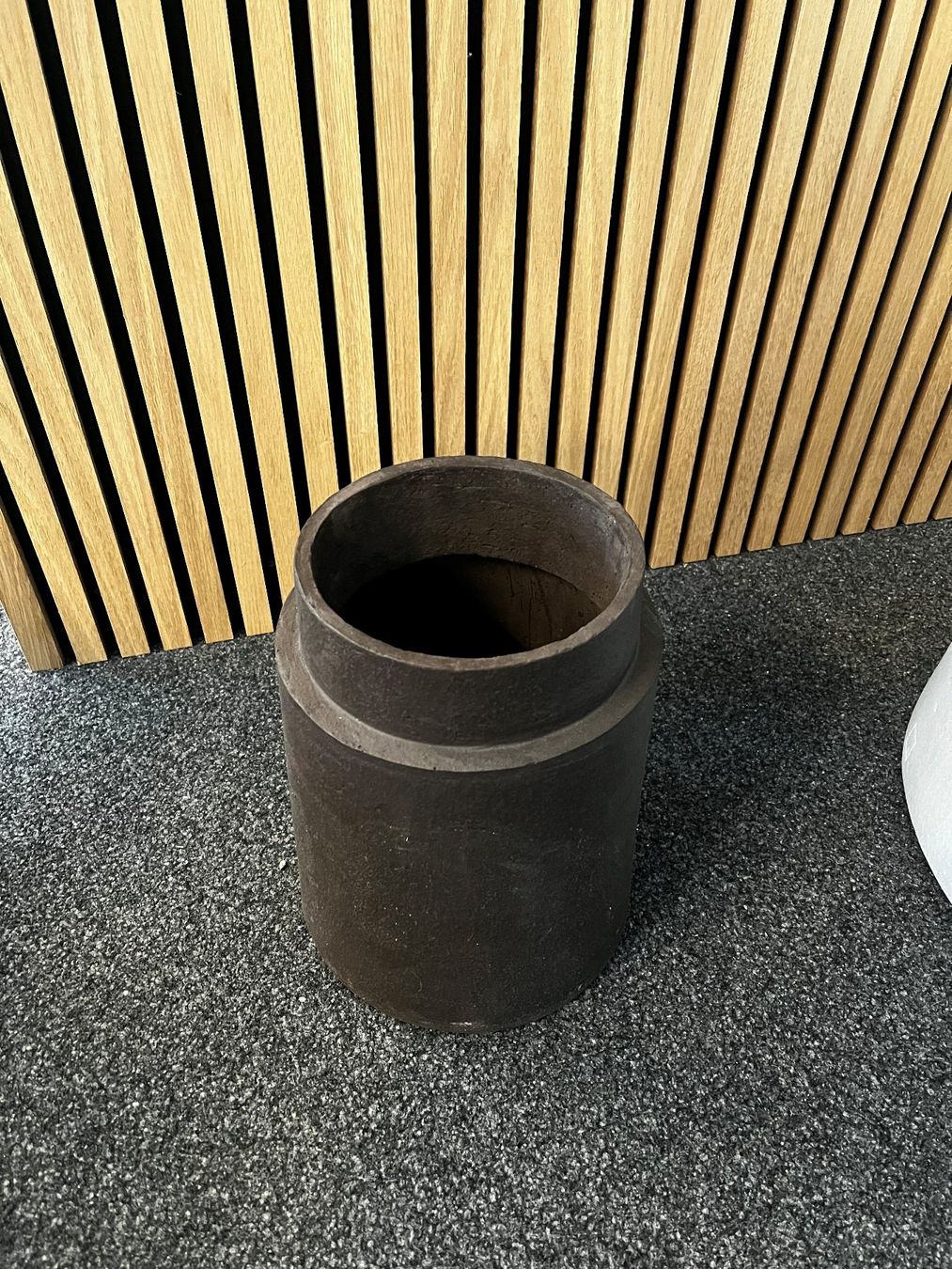 Vasi per fiori: Pflanzgefässe Atelier vierkant, GR 25 Black – Nuovo (secondo la descrizione) da Felsberg venduto da zingggarten 1