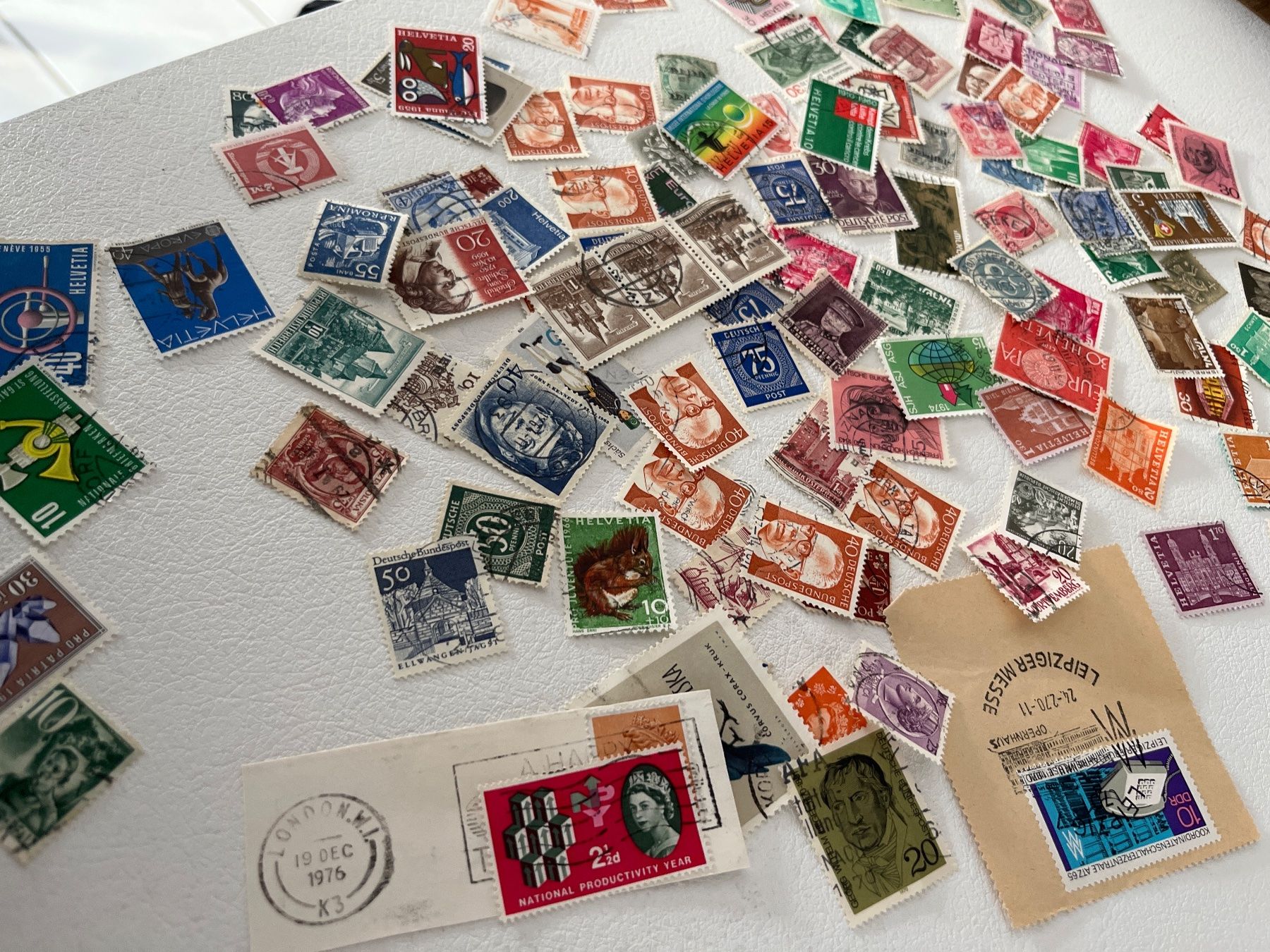 Tutti i francobolli: Lot 21: Lot mit Mix Briefmarke – Usato da Chiasso venduto da AzenYa 3
