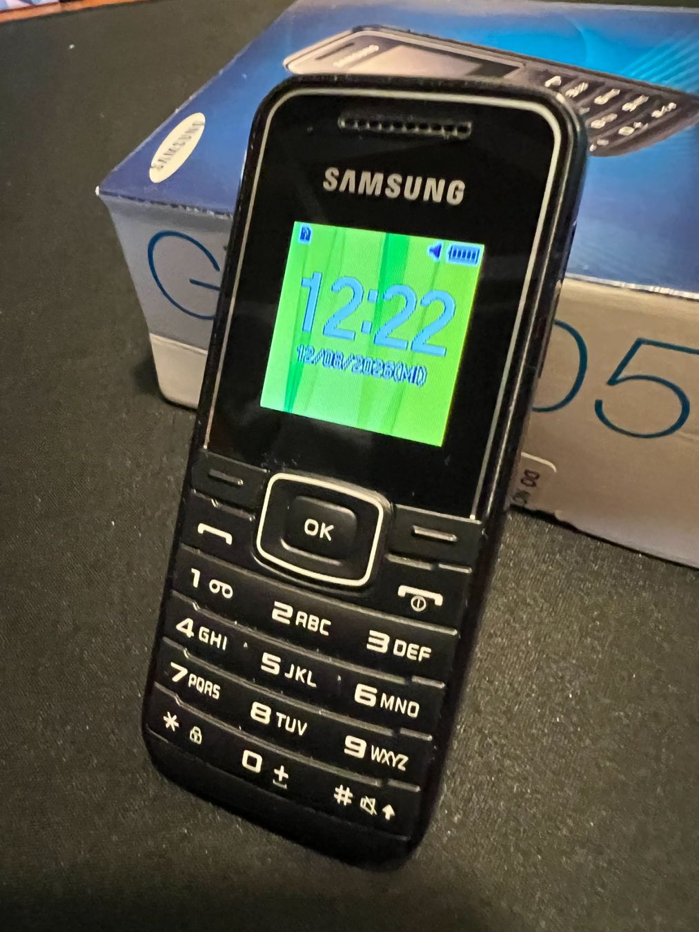 Samsung Telefoni cellulari / Smartphones: Samsung Handy GT-E1050 – Usato da Uster venduto da Stoessda 1