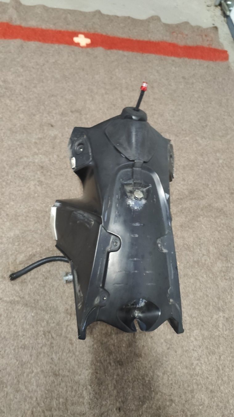 KTM Autres accessoires p. véhicule: KTM 640 SC 2002 Tank – D'occasion à Auw par svenschuler 1