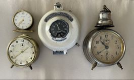 Lot de 4 montres
