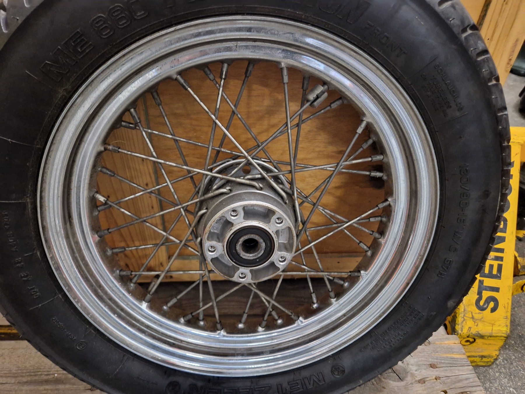 Pneumatici & Ruote complete: Harley Davidson Twin Cam Vorderrad Speichenrad – Usato da Wädenswil venduto da tome70 3