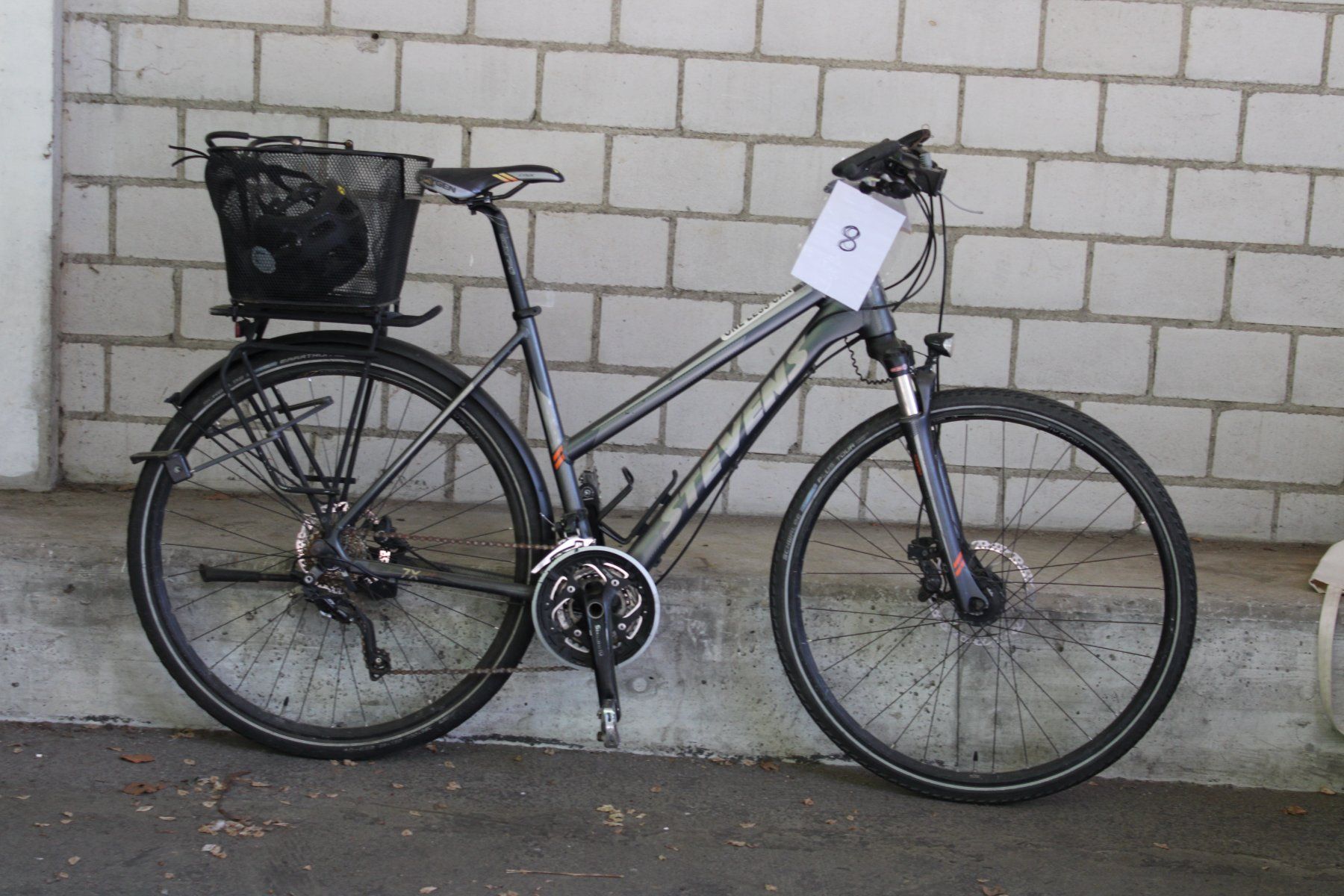 Biciclette: Velo 8 – Difettoso da Winterthur venduto da VeloordnungFundbuero