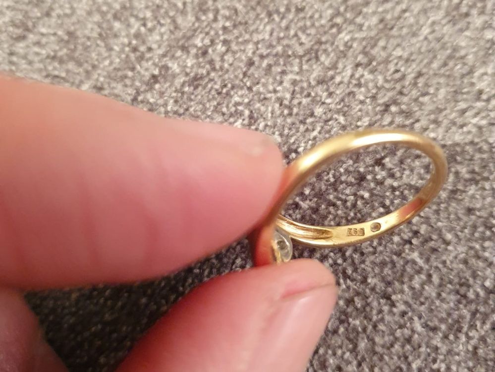 Schöner Goldring 750 | Kaufen auf Ricardo